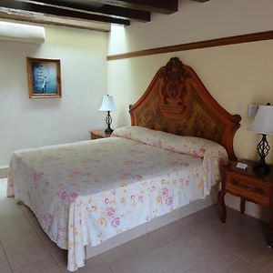 Habitación con Cama King